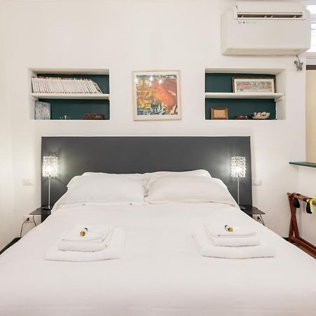 Old Trastevere Studio Rome Bagian luar foto