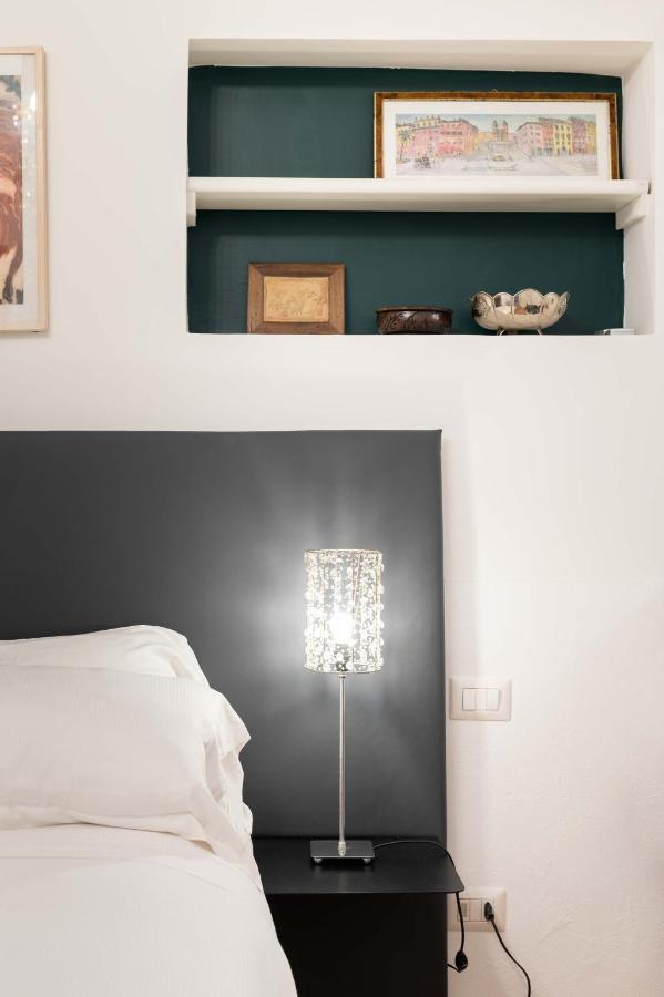 Old Trastevere Studio Rome Bagian luar foto