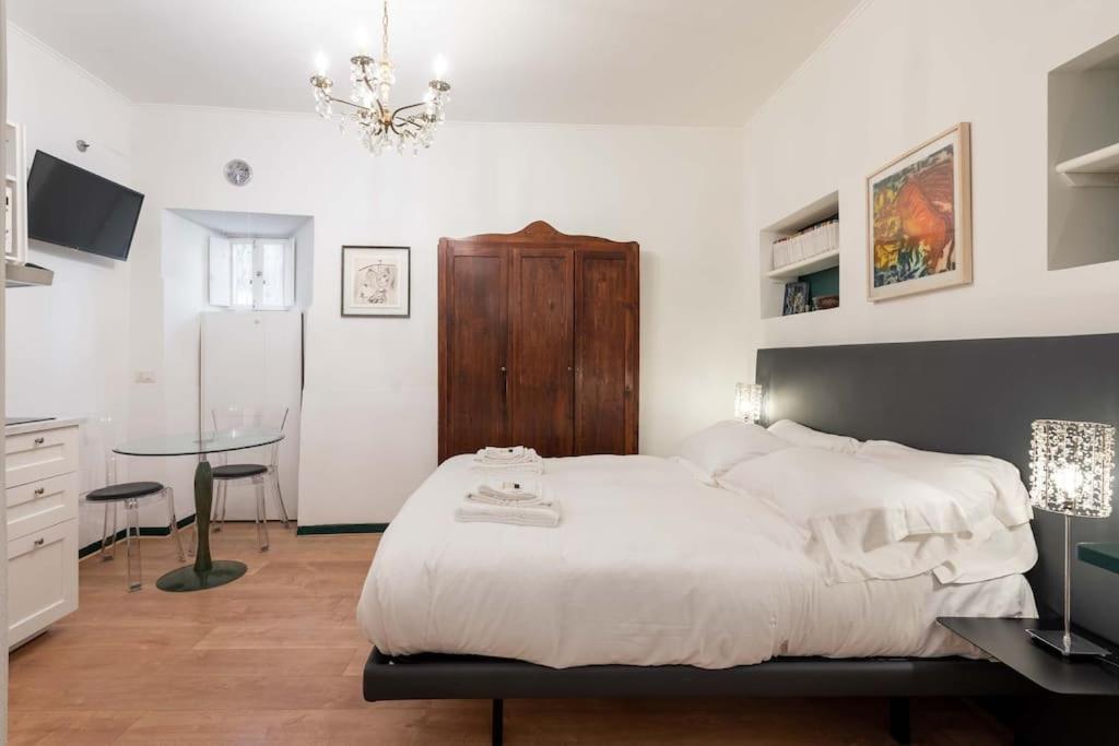 Old Trastevere Studio Rome Bagian luar foto