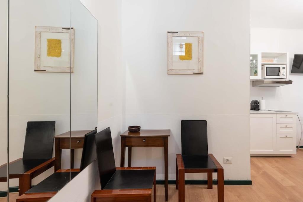 Old Trastevere Studio Rome Bagian luar foto